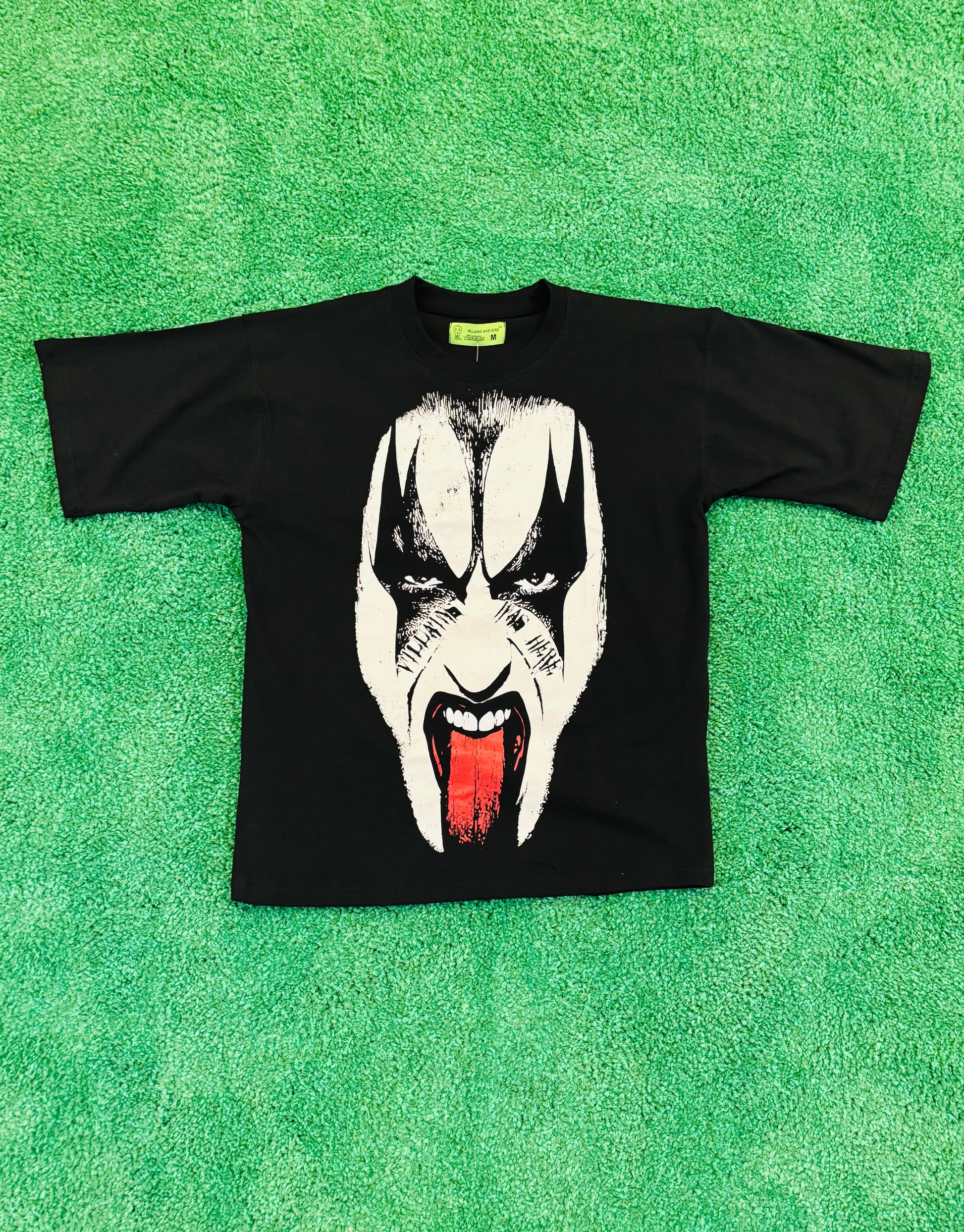 KISS TEE