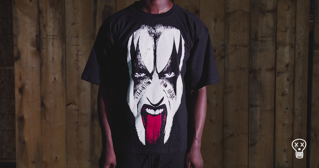 KISS TEE