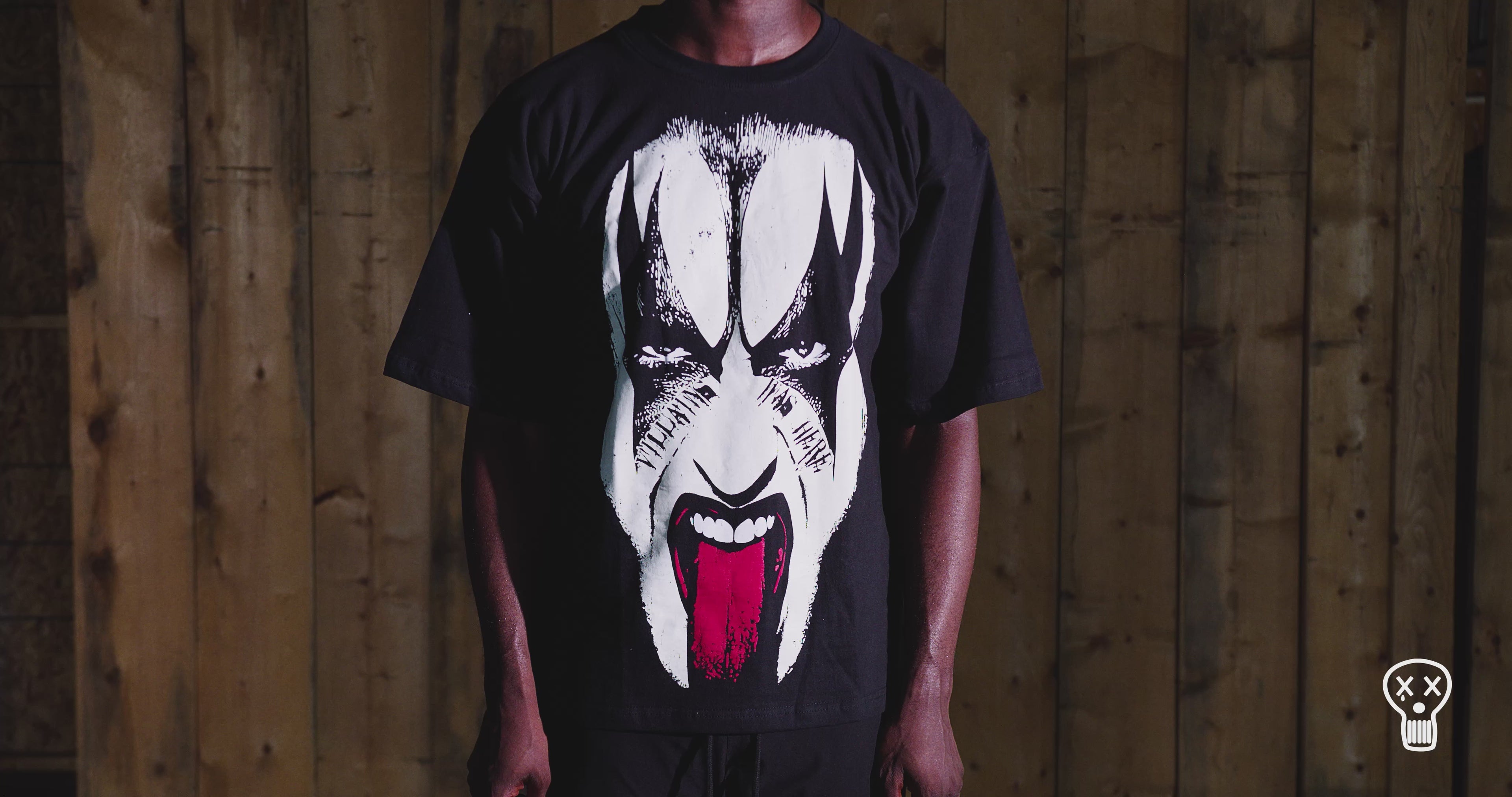 KISS TEE